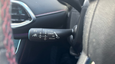 MG Hs 1.5 T-GDI Exclusive 5dr DCT Petrol Hatchback